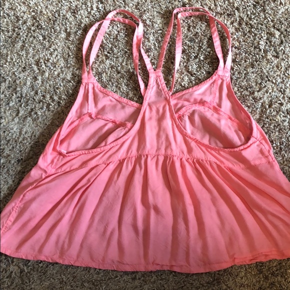 Pink crop top - Picture 2 of 3